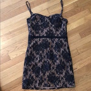 Neiman Marcus, Haute Hippie Black Lace Dress M